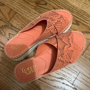 BRAND NEW Franco Sarto Platform Sandals Size 7